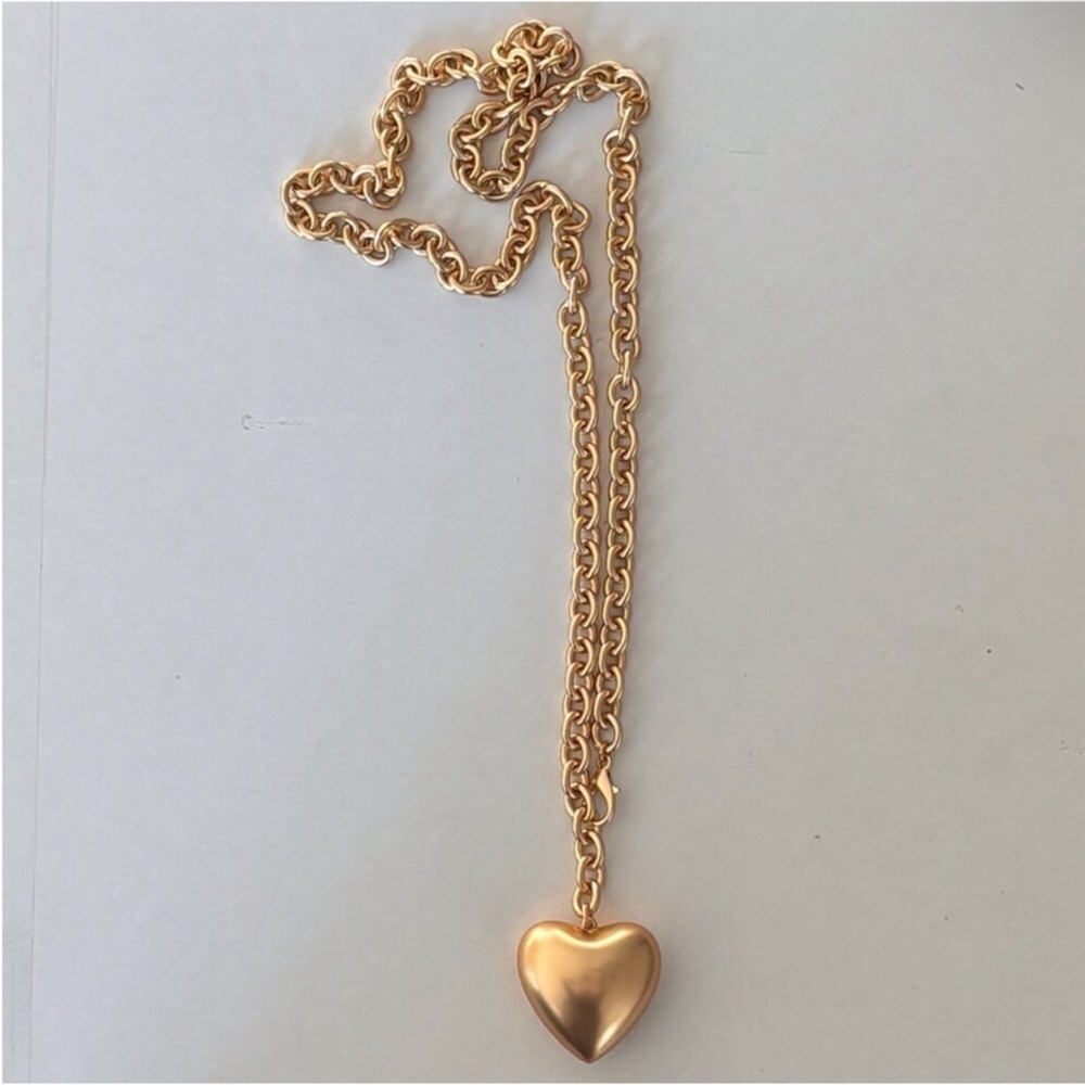 NWOT Roxanne Assoulin The Puffy Heart Necklace - Picture 6 of 6